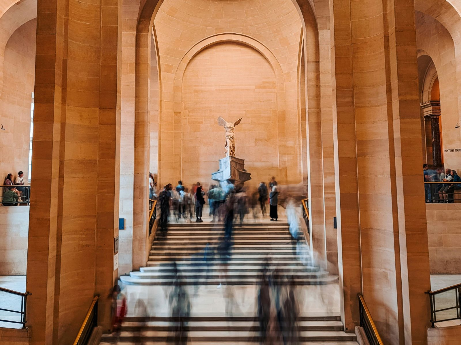 Louvre Introduction Tour & Reserved Access - PARIS ACCESS