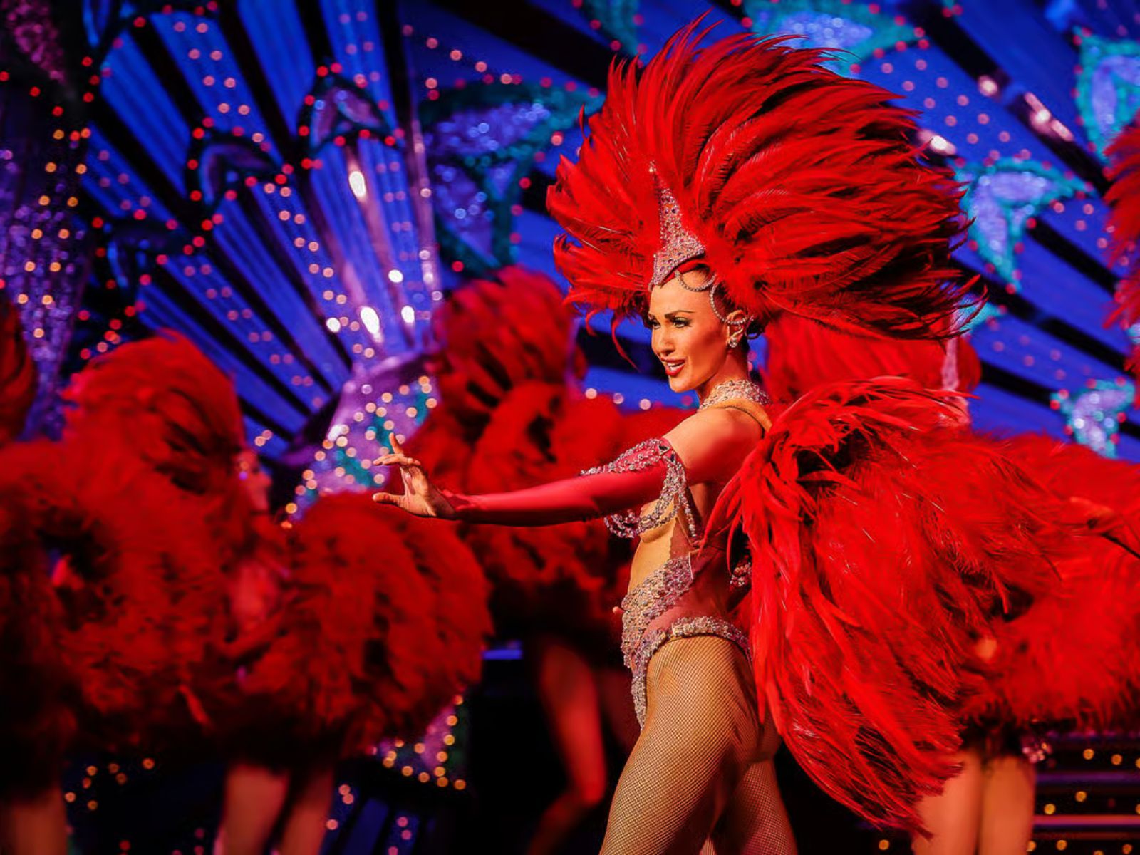 Moulin Rouge Cabaret Show Ticket with Champagne - PARIS ACCESS