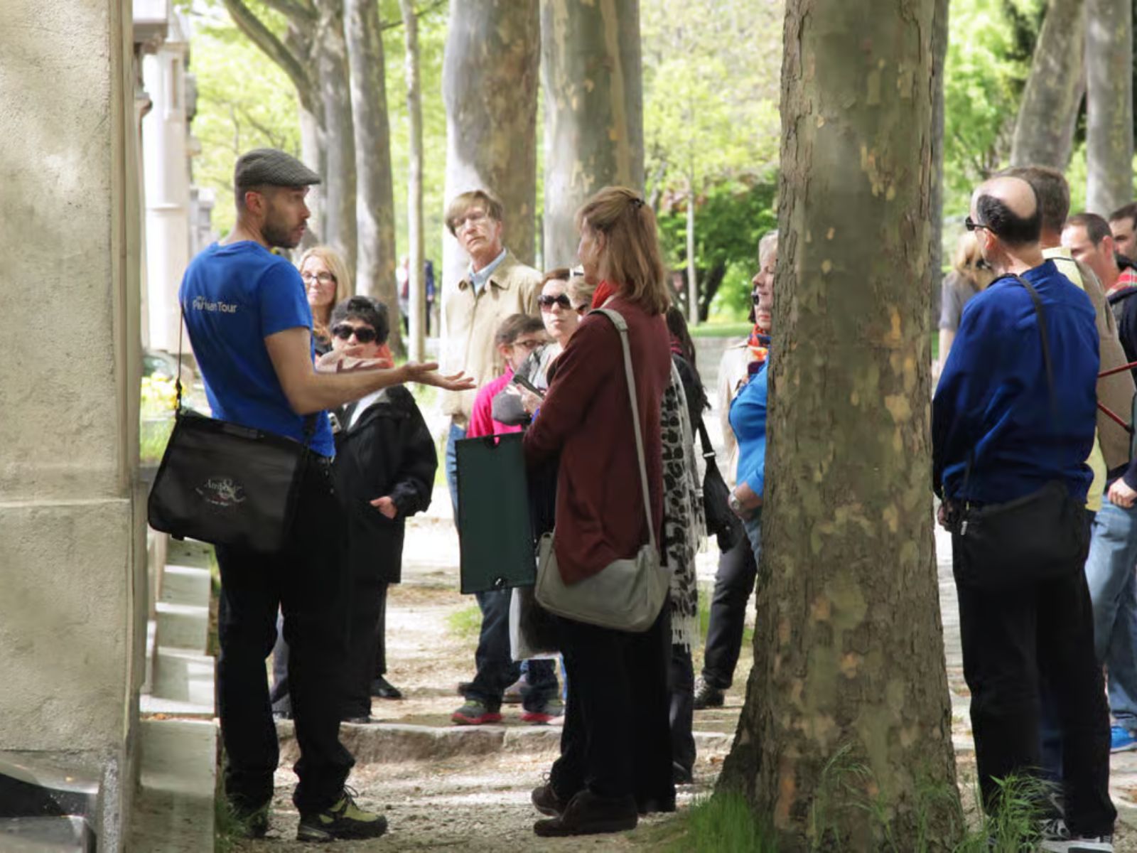 Pere Lachaise Cemetery Guided Tour - PARIS ACCESS
