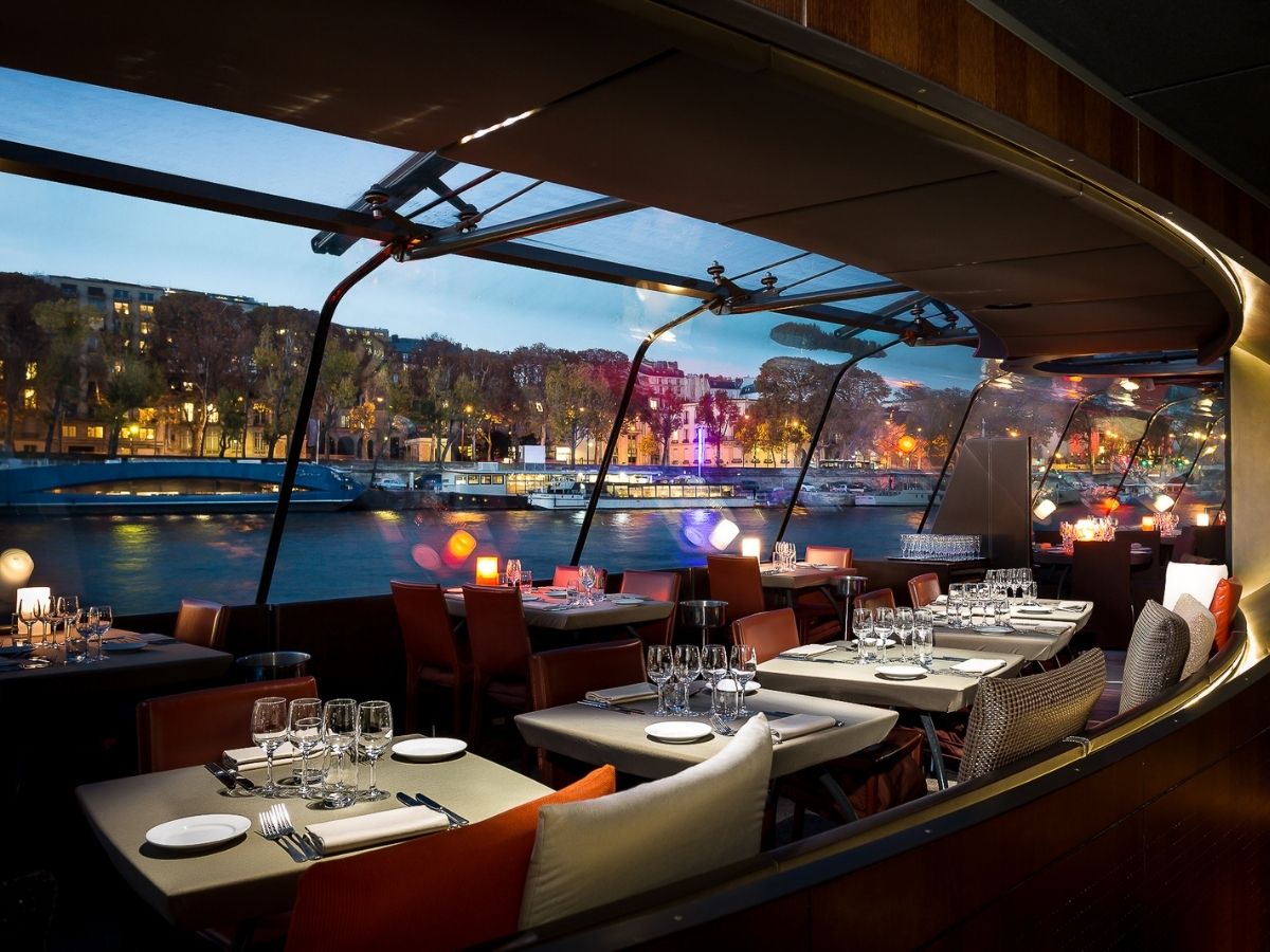 Etoile Service Dinner Cruise - PARIS ACCESS